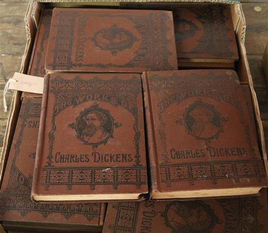 Set of 13 Dickens books(-)